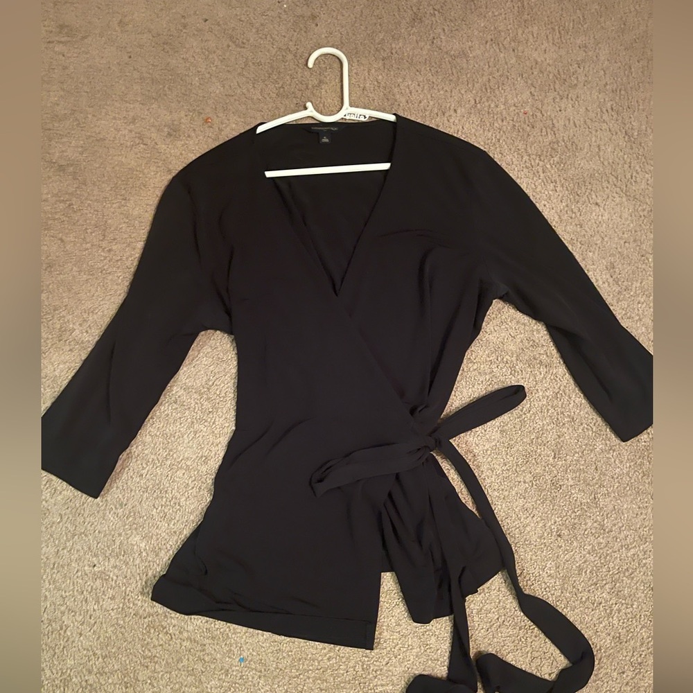 Banana republic black wrap top size XL must see
